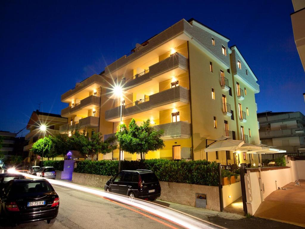 Residence La Guirita Tortoreto Exterior foto